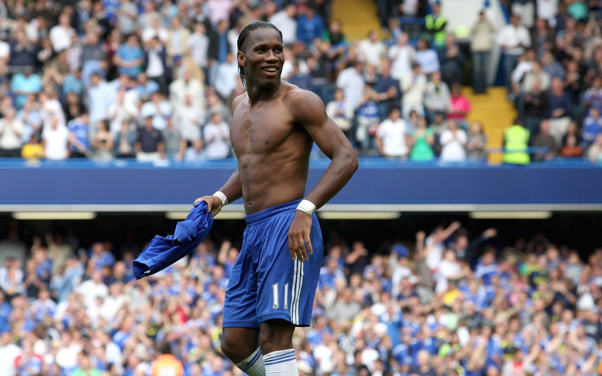 -史上最年轻“冠军得主”首次亮相欧冠，最年轻的欧冠冠军球员